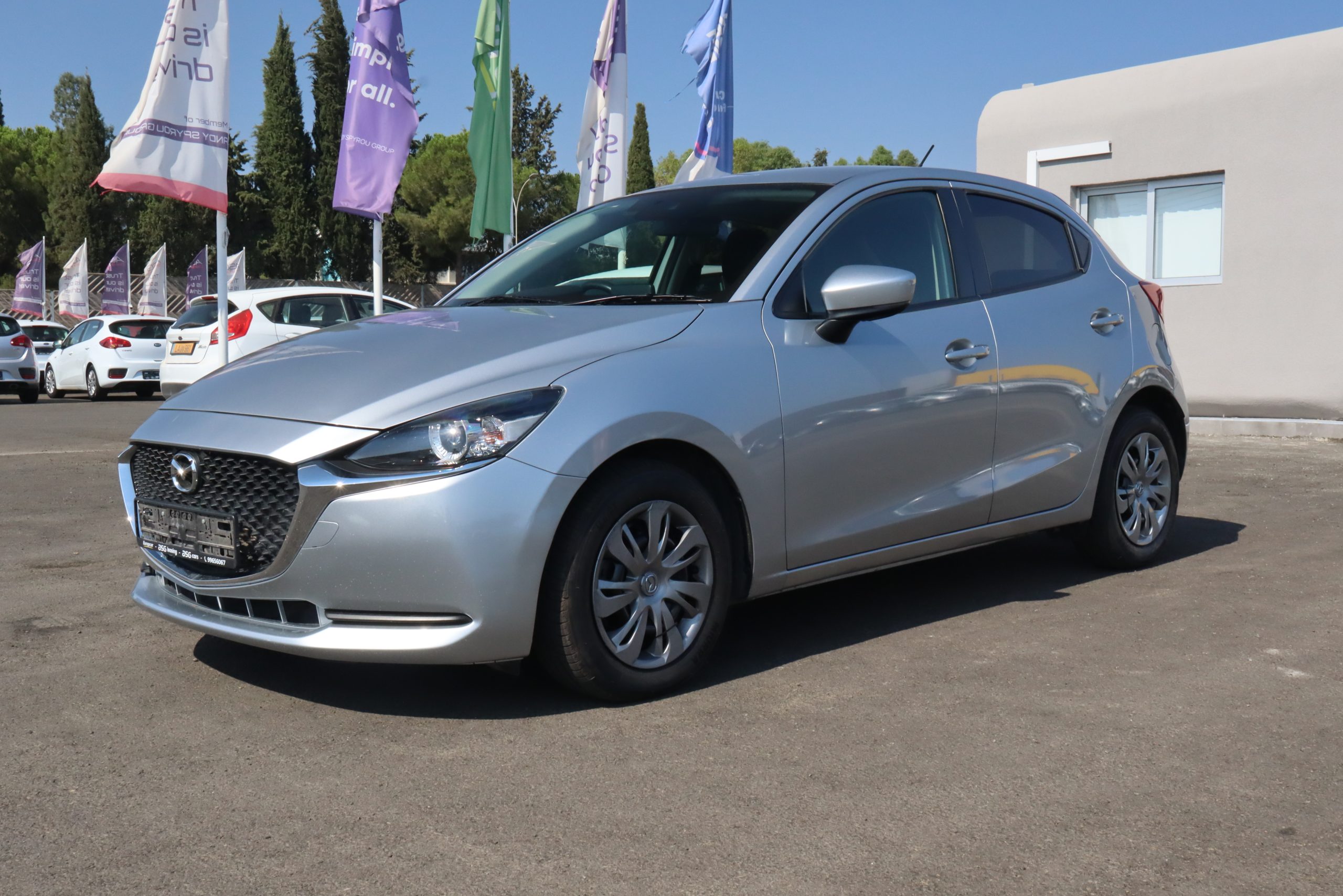 MAZDA 2 1,5L AUTO 2021